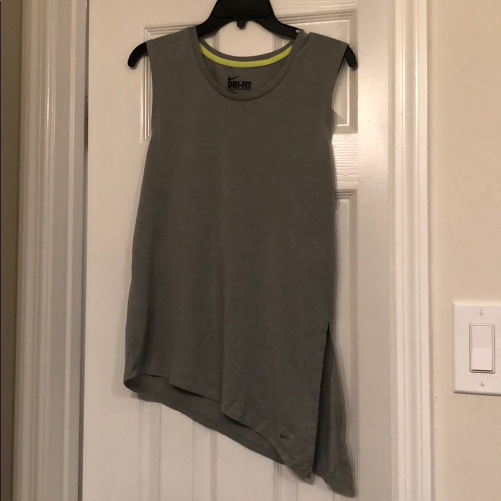 Nike tank